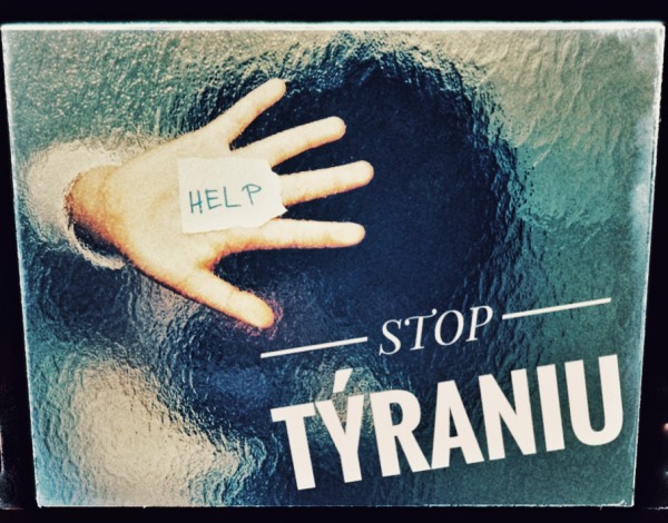 STOP TYRANIU
